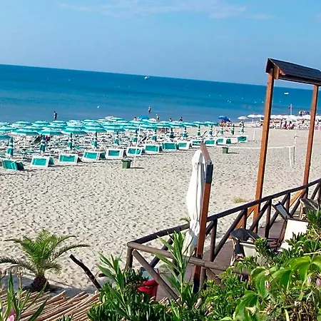 B&B Sedilequattro 카스텔라네타
